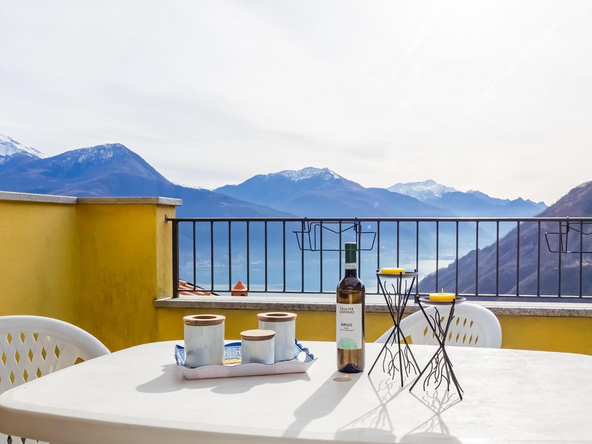 Rododendro House Relax Apartment Morbio Екстериор снимка