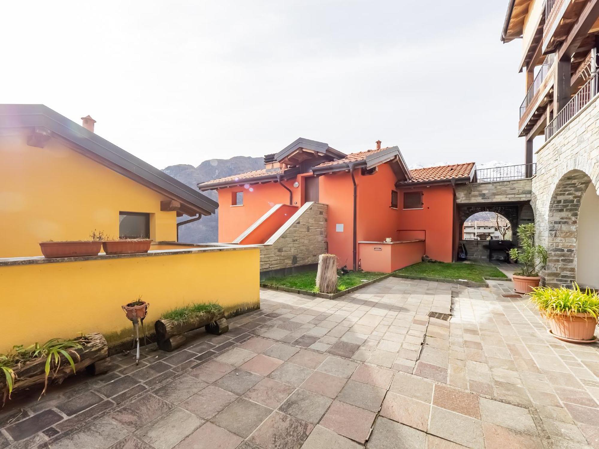 Rododendro House Relax Apartment Morbio Екстериор снимка